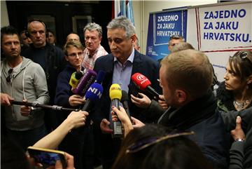 Karamarko: HDZ is against tripartite government