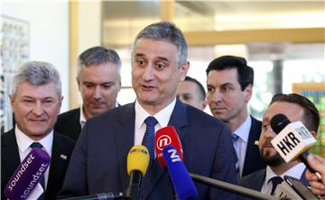 Karamarko: Još uvijek moguć dogovor Mosta i HDZ-ove koalicije