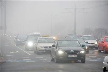 Zbog zagađenja zraka u Sarajevu prekinuta nastava