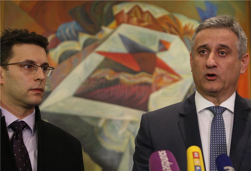 Karamarko i Petrov: Orešković je izabran na prijedlog Domoljubne koalicije