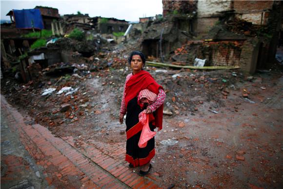 Nepal: žrtve potresa umiru od hladnoće