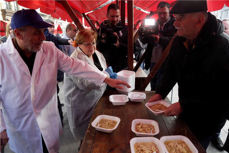 U Zagrebu po prvi put podijeljeno 5000 porcija bakalara