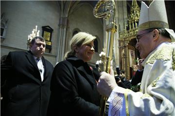 Kardinal Bozanić predvodio misu polnoćku u zagrebačkoj katedrali