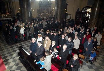 Rijeka: Nadbiskup Devčić predvodio svečano euharistijsko slavlje povodom blagdana Božića u katedrali sv.Vida