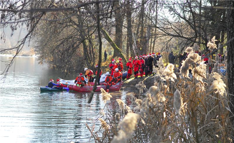 Božićni humanitarni rafting na Mrežnici