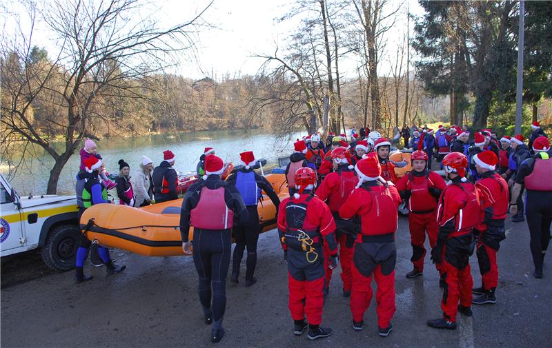 Božićni humanitarni rafting na Mrežnici