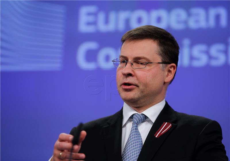 Neće biti proširenja eurozone u sljedećim godinama - Dombrovskis 