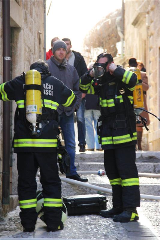 Požar u povijesnoj jezgri Dubrovnika