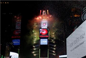 Milijun ljudi na Times Squareu dočekao novu godinu