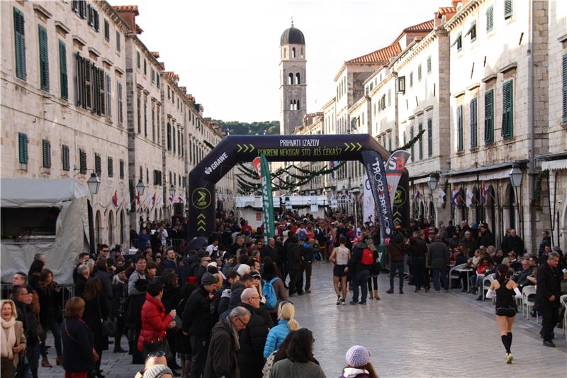 Novogodišnja utrka 'DuRun10K' 