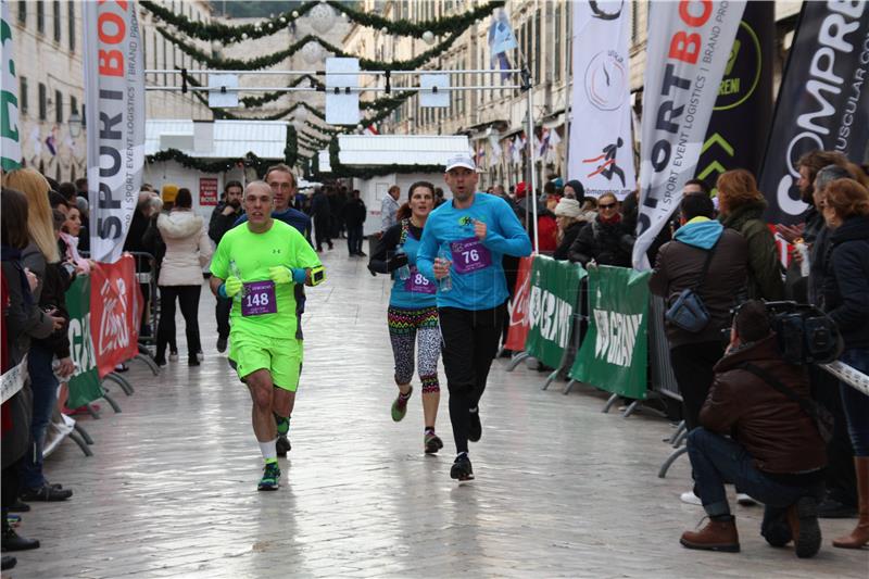 Novogodišnja utrka 'DuRun10K' 