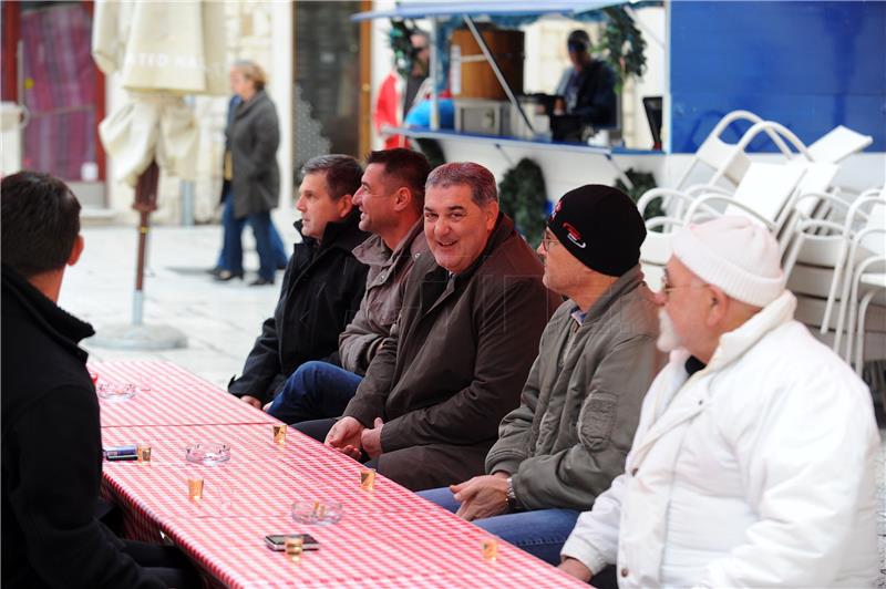  Splitski gradonačelnik Ivo Baldasar družio se s braniteljima