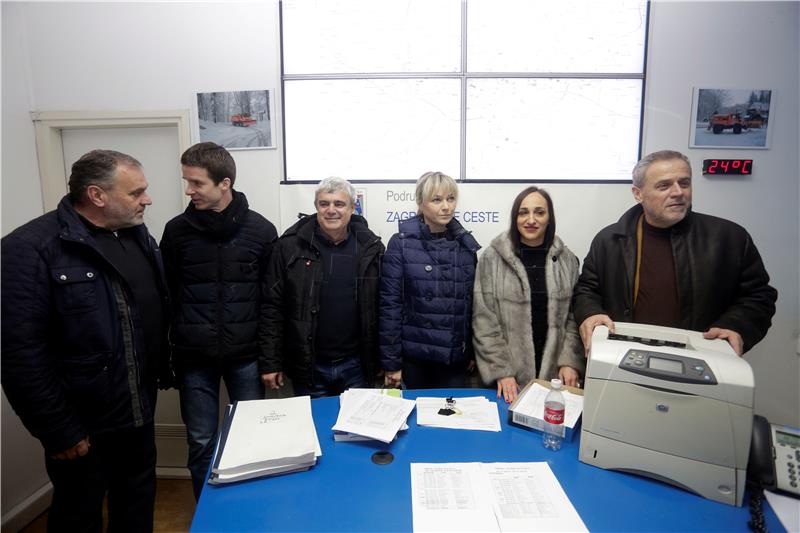 Zagreb: Gradonačelnik Bandić i suradnici posjetili glavnu bazu Zimske službe 