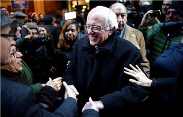 Sanders napao Wall Street i Hillary Clinton