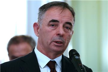 Pupovac: osnova za razgovor je da se manjinska prava ne smanjuju