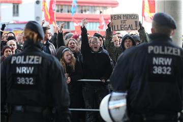 Napadi u Koelnu: pritisak na Merkel, sve više kaznenih prijava