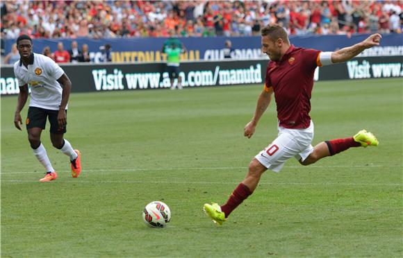 Totti obećao da će igrati još dvije godine