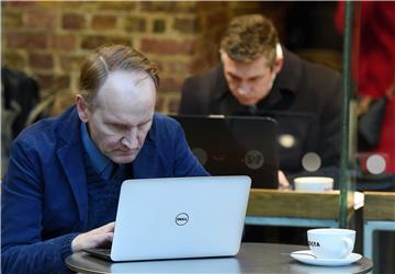 BRITAIN SNOOPERS CHARTER COFFEE SHOPS