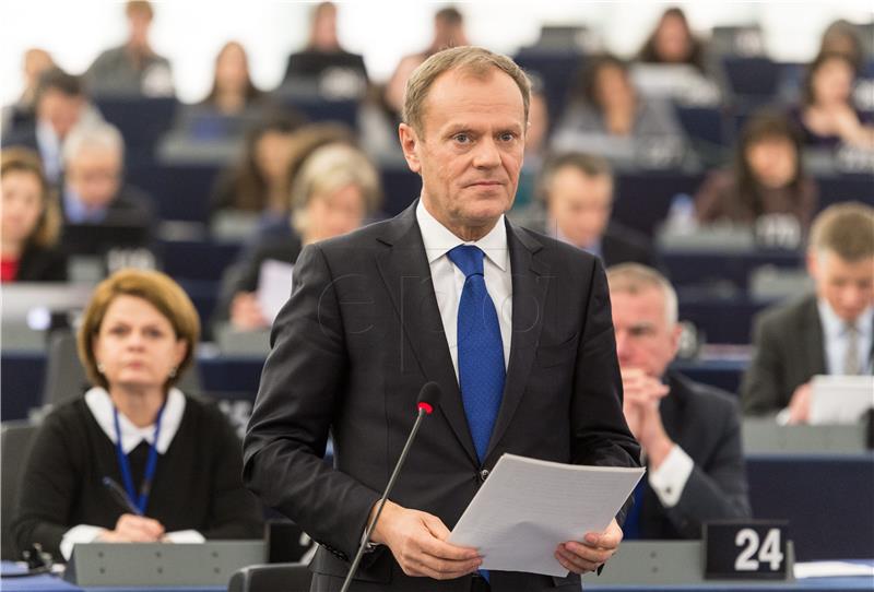 Tusk: EU ima "najviše 2 mjeseca" da migrantsku krizu stavi pod kontrolu