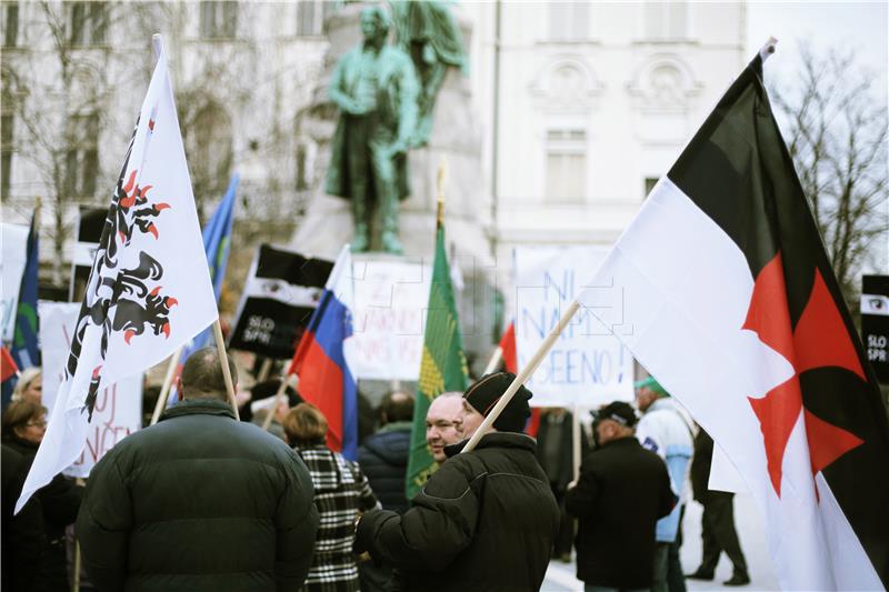 Stotinjak ljudi u Ljubljani prosvjedovalo protiv migranata