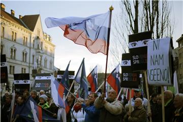 Stotinjak ljudi u Ljubljani prosvjedovalo protiv migranata