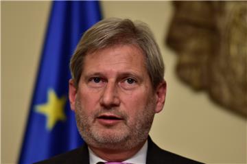 Hahn: Od Crne Gore se očekuju rezultati u borbi protiv kriminala i korupcije