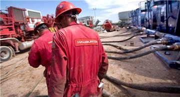 USA ECONOMY HALLIBURTON