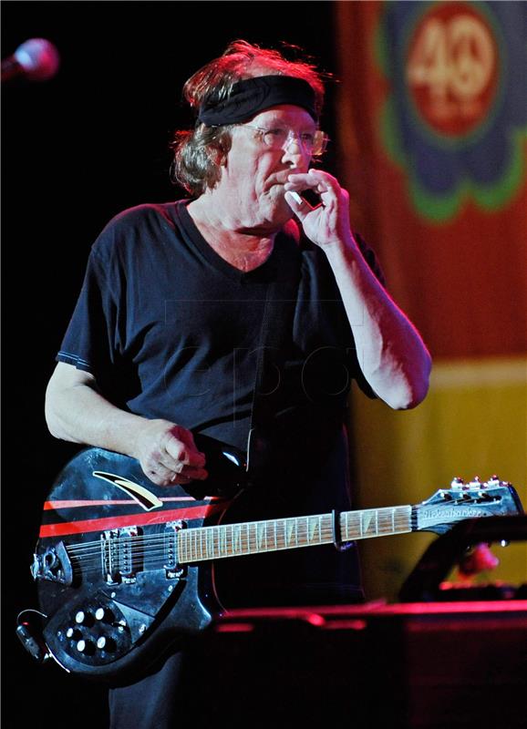 FILE USA MUSIC PAUL KANTNER OBIT