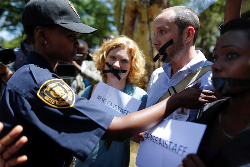 FILE KENYA BURUNDI JOURNALISTS ARRESTED