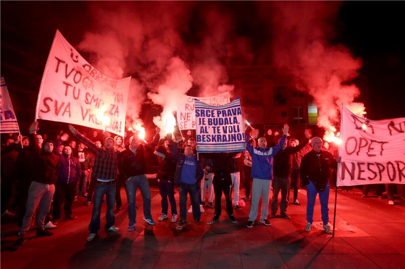 Osijek: Prosvjed navijačke skupine Kohorta