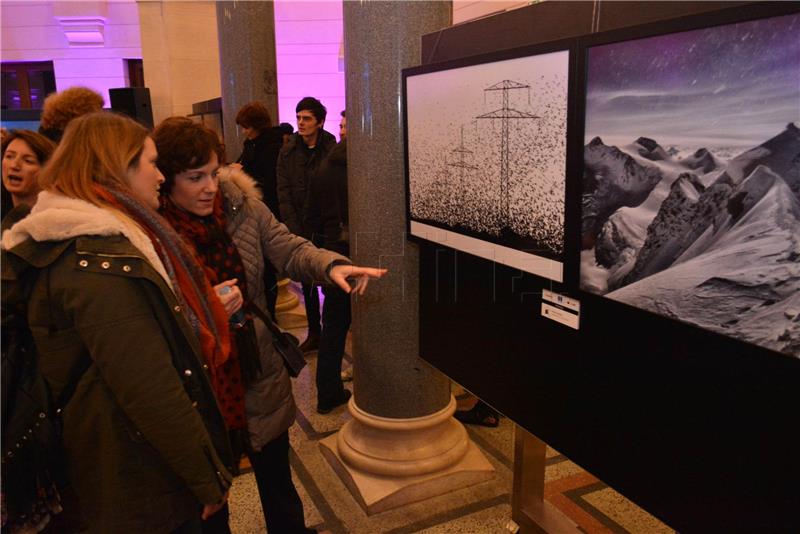 Fotoreporter Hine Damir Senčar dobitnik još jedne nagrade za fotografiju "Poplave u Gunji"