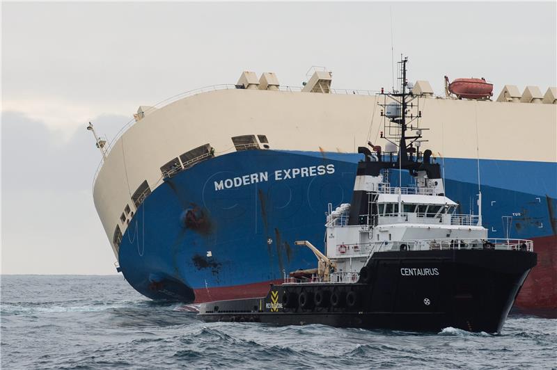 FRANCE SHIP ACCIDENT MODERN EXPRESS