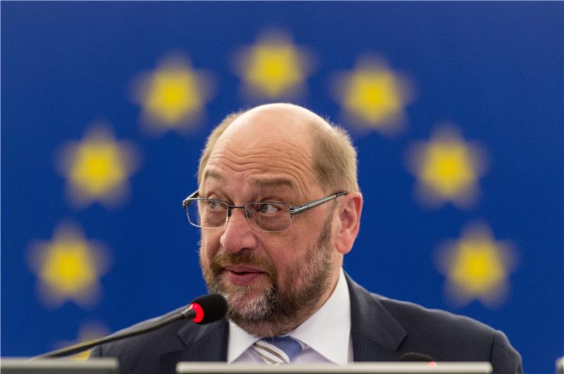 Schulz: Cameronov dogovor s EU možda Britancima nije dovoljan za ostanak u EU 