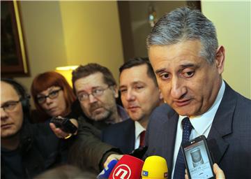 Karamarko: Poštujem pravo premijera da odluči o Lozančiću, ali moramo uvažiti odluku predsjednice