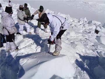 INDIA SIACHEN RESCUE OPERATIONS