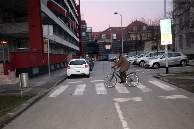 Bandić obilježio Međunarodni dan zimske vožnje biciklom na posao