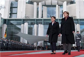 Poljska premijerka pozvala Merkel na zaokret u politici prema migrantima