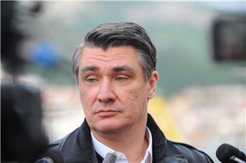 Milanović u Zadru na susretu s članstvom SDP-a, među njima i Polovina Lungo