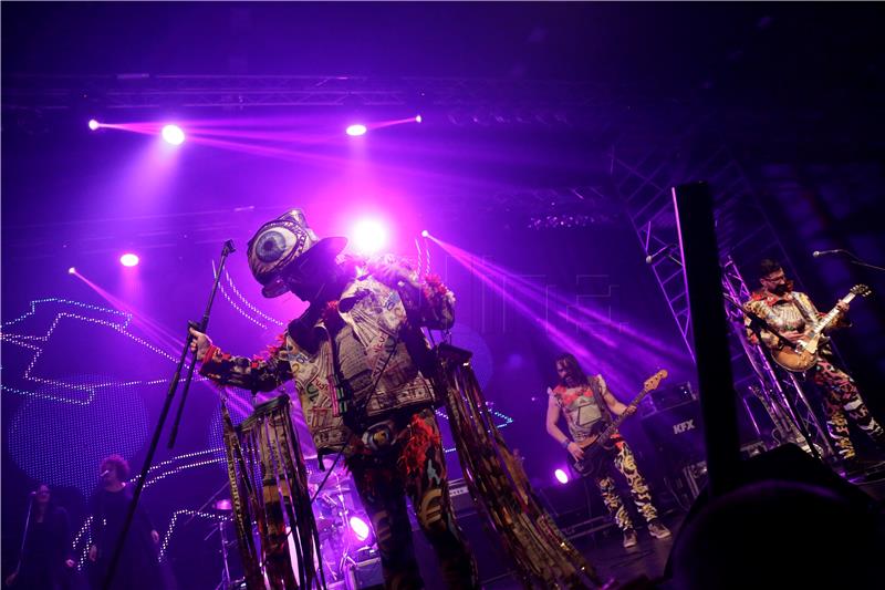 Koncert grupe LET3 "AntiValentinovo"