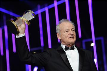 Glumac Bill Murray u epizodi Leteći mobiteli