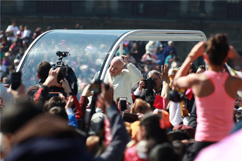 MEXICO POPE