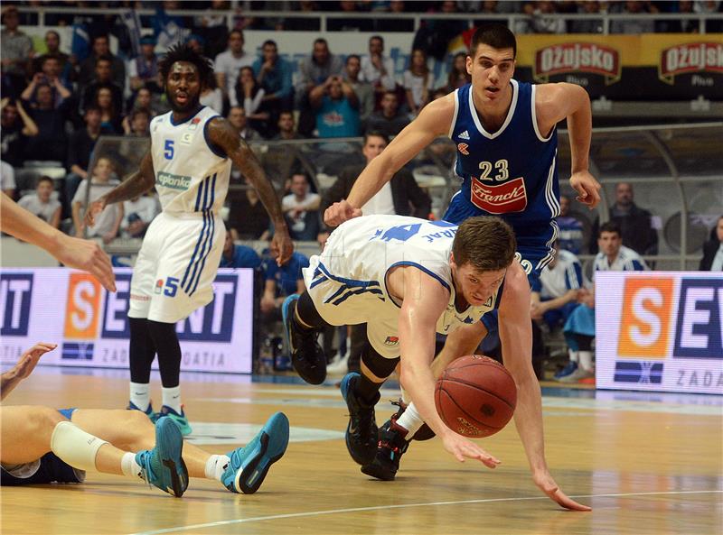 Polufinalna utakmica Kupa "Krešimir Ćosić": Zadar - Cibona