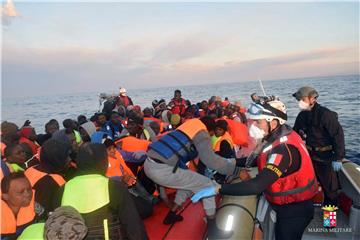 AT SEA ITALY MIGRATION REFUGEES RESCUE