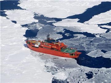 FILE ANTARCTICA AUSTRALIA AURORA AUSTRALIS