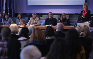 Istraživanje: Djeca i mladi izlazak iz siromaštva vide u obrazovanju, zapošljavanju i odlasku u inozemstvo