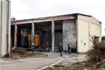 Požar u benkovačkoj tvornici lokaliziran