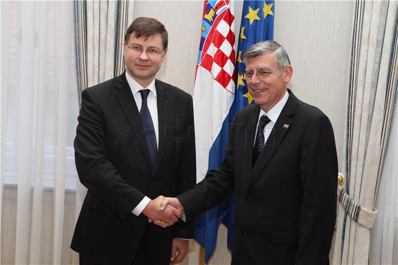 Dombrovskis kaže da Hrvatska treba "ambiciozne" reforme