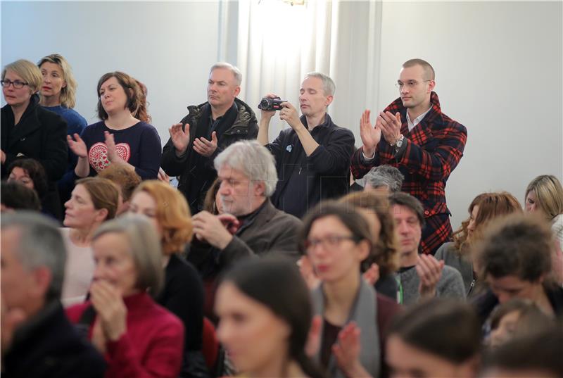 Protestna tribina Kulturnjaci 2016