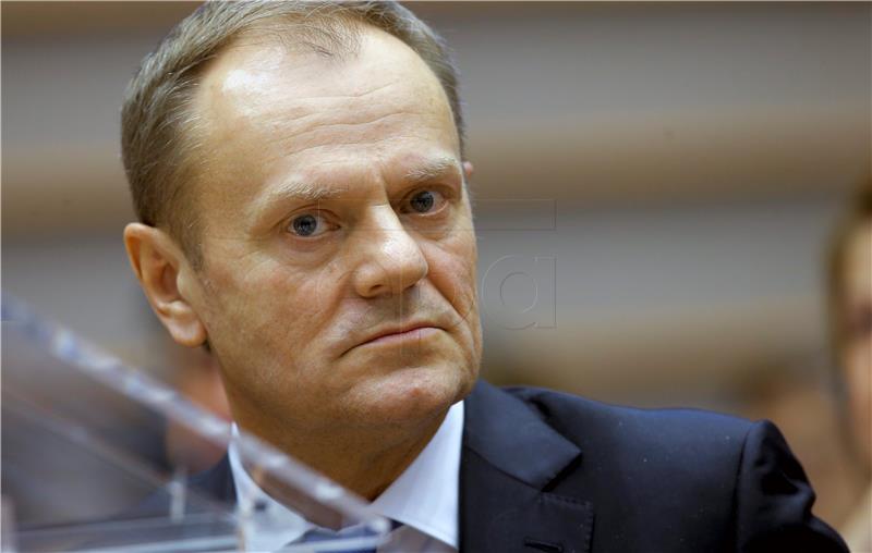 Donald Tusk posjetio izbjeglički centar u Dobovi