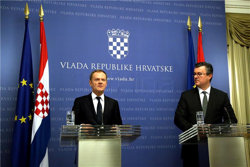 Schengenski režim nema alternativu u rješavanju migrantske krize - Tusk i Orešković